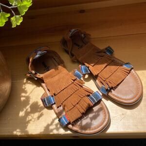 Minnetonka Fringe Sandal NEW